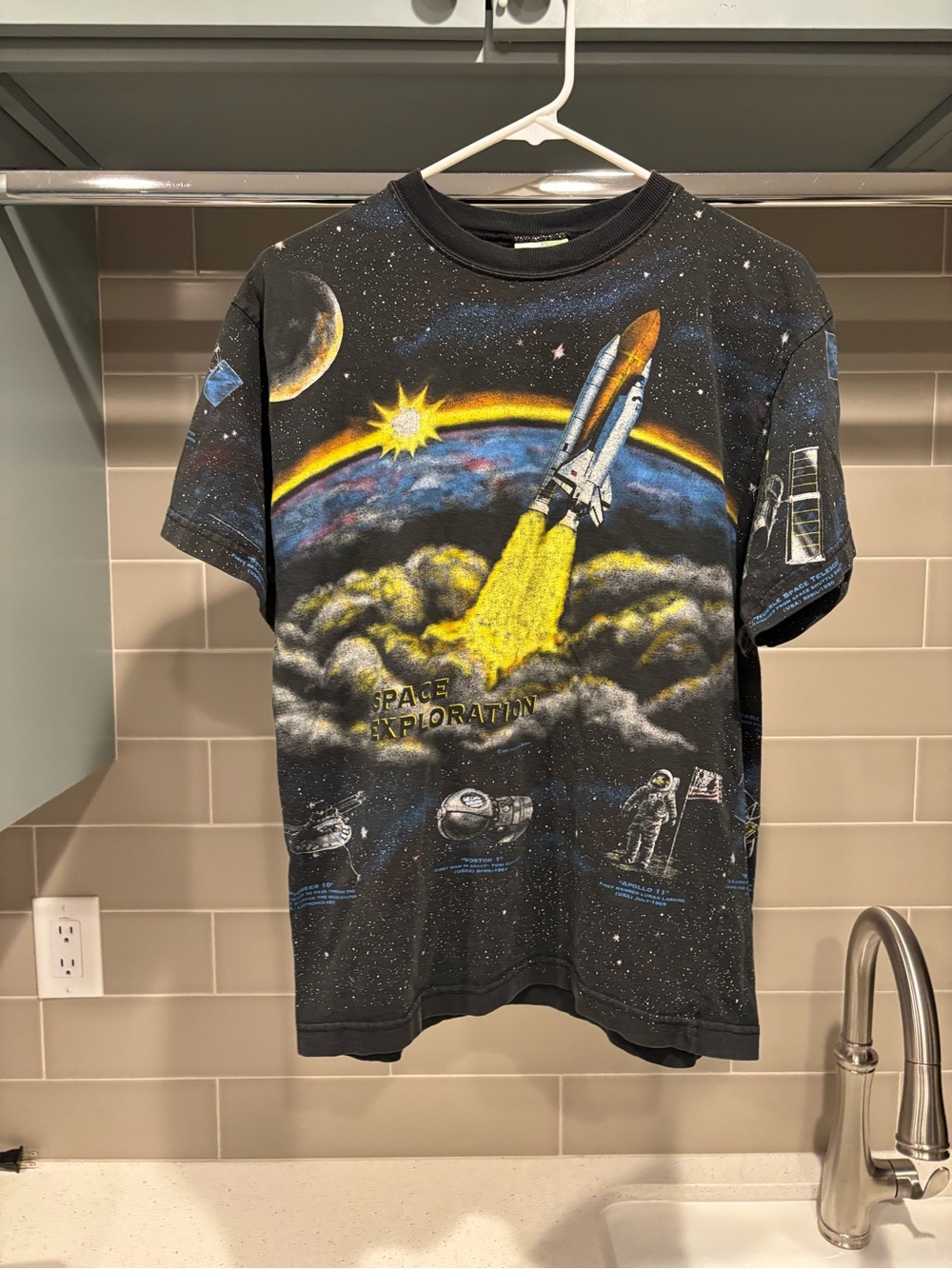 Vintage 90s Space Exploration AOP Graphic Tee Size M Black Art Unlimited